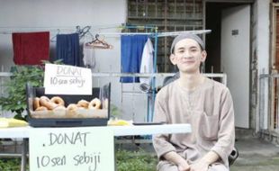 KISAH UNIK : Jual Donat Murah, Pria Mualaf Malah Ditawari Nikah