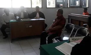 PENGANIAYAAN BOYOLALI : Buat Gaduh, Hakim Usir Camat Andong dari Ruang Sidang