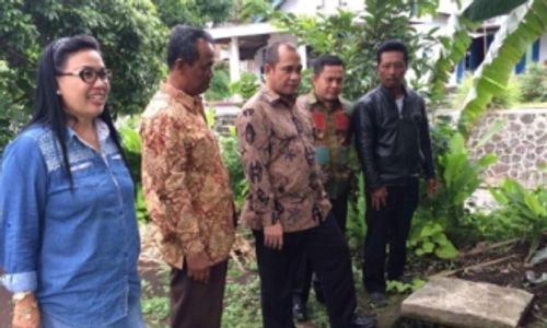 KUNJUNGAN MENTERI : Sidak ke Desa Patemon, Marwan Ja'far Lihat Sumur Serapan