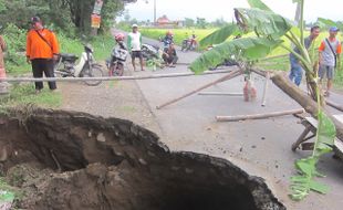 KERUSAKAN INFRASTRUKTUR KLATEN : Perbaikan Jembatan Troso Butuh Waktu Sebulan