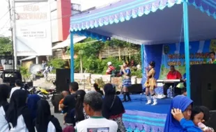 CAR FREE DAY MADIUN : Pengunjung Sesalkan Siswa SD Bernyanyi Dangdut di Panggung CFD Madiun