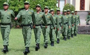 APBD SRAGEN : Sepatu Untuk Pak Hansip