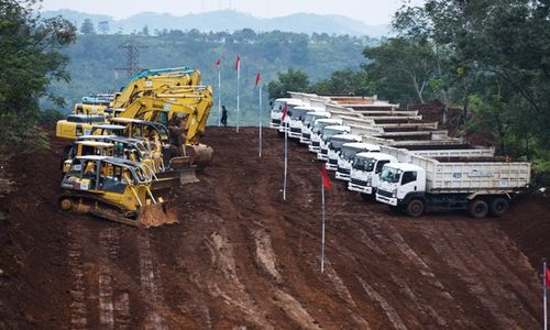 PROYEK KERETA CEPAT : Perizinan Secepat Kilat, Kereta Jakarta-Bandung akan Digugat ke PTUN