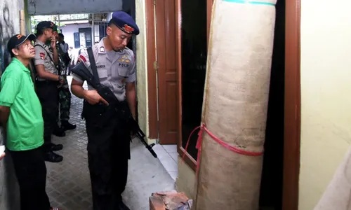 KASUS NARKOBA : Polisi Diserang Bandar: Inilah Awal Mula Teriakan "Basi" dan Provokasi Mami Yola