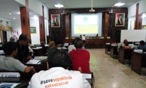 SEPAKBOLA KARANGANYAR : Musyawarah Asosiasi PSSI Dibubarkan