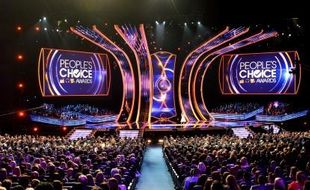 PEOPLE’S CHOICE AWARDS 2016 : Parodi Steve Harvey hingga Tamu Tak Diundang