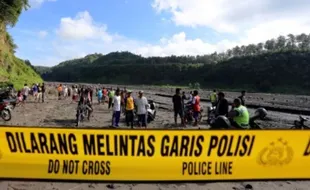 FOTO PENAMBANGAN PASIR : Begini Akibat Banjir Bandang Kali Putih