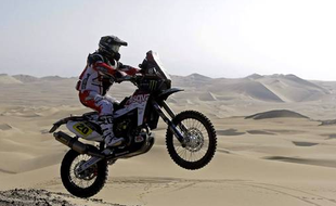 RELI DAKAR 2016 : Goncalves Perlebar Jarak di Etape Ketujuh