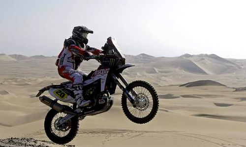 RELI DAKAR 2016 : Goncalves Perlebar Jarak di Etape Ketujuh