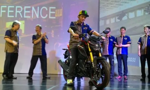 SEPEDA MOTOR BARU YAMAHA : Yamaha Xabre Dibanderol Rp29,8 Juta