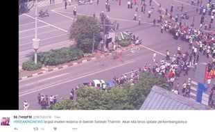 BOM SARINAH THAMRIN : Pascateror Bom Jakarta, Aktivitas di Thamrin Kembali Normal