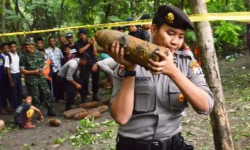 FOTO PENEMUAN MORTIR : Inilah Kuburan Mortir di Magetan