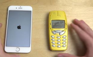 VIDEO UNIK YOUTUBE : Ponsel Lawas Nokia 3310 Ternyata Lebih Cepat dari Iphone 6s