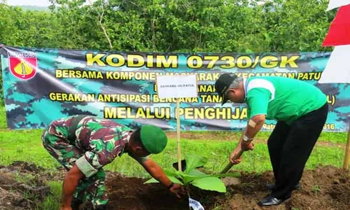 CEGAH TANAH LONGSOR : Kodim Giatkan Program Penghijauan di Wilayah Gunungkidul