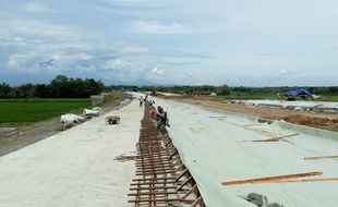 PROYEK TOL SOKER : Kontraktor Tol Soker Perbaiki Infrastruktur Rusak di Ngesrep