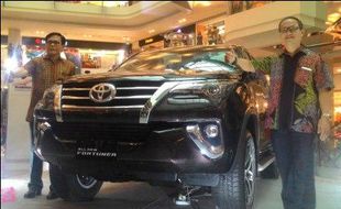 MOBIL BARU TOYOTA : Luncurkan Seri Terbaru Fortuner, Nasmoco Bidik Penjualan 920 Unit