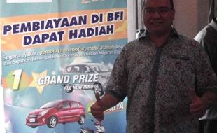 PROGRAM PERUSAHAAN PEMBIAYAAN :  Ayo Ramai-Ramai Uber Miliaran di BFI Finance