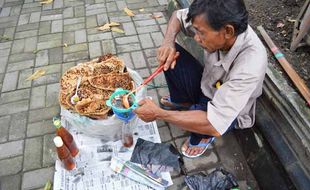 FOTO KULINER JOGJA : Madu Asli di Pasty