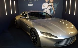 MOBIL JAMES BOND: Dilelang, Aston Martin DB10 Laku Rp47 Miliar