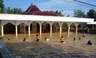 BENCANA BOJONEGORO : Jepang Beri Alat EWS Berbasis Ponsel untuk Bojonegoro