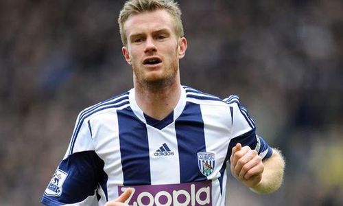 ULAH SUPORTER : Polisi Selidiki Insiden Pelemparan Koin ke Gelandang West Brom