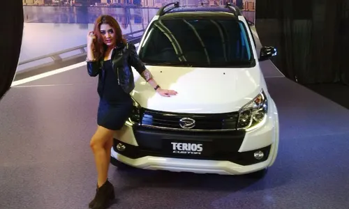 MOBIL DAIHATSU : Terios Custom Sasar Honda BR-V Tipe Ini