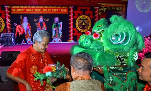 FOTO IMLEK 2016 : Gubernur Ganjar Hadiri Perayaan Imlek di Rembang