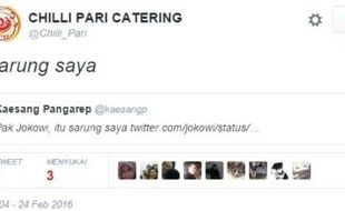 TWITTER PRESIDEN : Hiburan Pagi, Jokowi Pakai Sarung Kaesang atau Gibran?