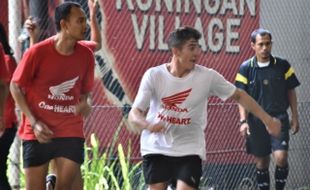 KABAR PEMBALAP : Nikmati Jakarta, Marquez Langsung Main Futsal, Begini Ceritanya