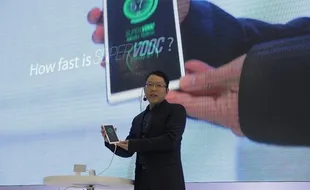 MWC 2016 : Super VOOC Oppo Bisa Isi Ulang Baterai Cuma 15 Menit