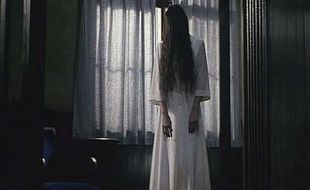 FILM TERBARU : Sadako Kembali Keluar Sumur di The Ring vs The Grudge