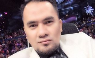 KASUS PENCABULAN SAIPUL JAMIL : 5 Hari di Penjara, Penggemar Serukan Kangen Bang Ipul