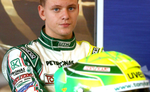 MASA DEPAN PEMBALAP : Schumacher Jr Gagal Promosi ke F3