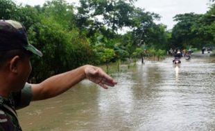 FOTO BANJIR NGAWI : Begini Luapan Kali Madiun di Ngawi