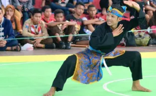 FOTO PEKAN OLAHRAGA PELAJAR : Begini Pelajar Madiun Lagakan Silat