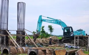 FOTO TOL SOLO-KERTOSONO : Beginilah Overpass Desa Sogo, Madiun