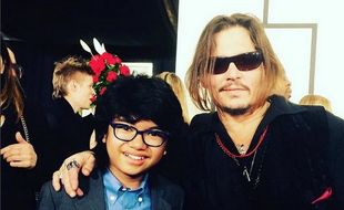 GRAMMY AWARDS 2016 : Joey Alexander Pamer Foto Bareng Johny Depp