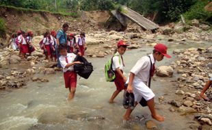 INFRASTRUKTUR SRAGEN : Ini Kendala Pembangunan Kembali Jembatan Kembang