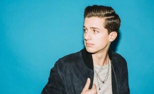 SENSASI ARTIS : Dukung Selena Gomez, Charlie Puth Ejek Justin Bieber