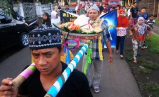 FOTO GERHANA MATAHARI : Begini Kenduri Gerhana di Kalongan