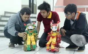 KONTES ROBOT INDONESIA :  Inilah 5 Kontes Robot di Undip Semarang...