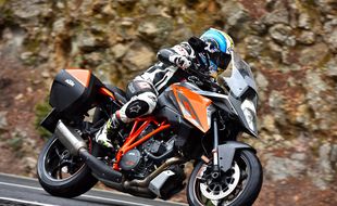 MOTOR BARU KTM : KTM Luncurkan 1290 Super Duke GT