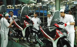 PENJUALAN MOTOR : AISI Target Jual 6,5 Juta Motor Sepanjang 2016