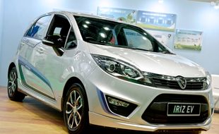 BURSA MOBIL: Penjualan Suram, Mobil Proton Lama Numpuk di Diler