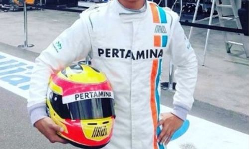 KABAR PEMBALAP : 5 Sisi Lain Rio Haryanto, Ternyata Sudah Punya Pacar