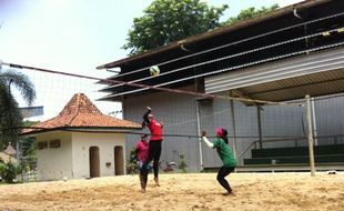 PON 2016 : Tim Voli Pantai Putri Jateng Genjot Stamina