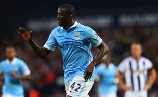 KABAR PEMAIN : Yaya Toure Kerasan di Inggris