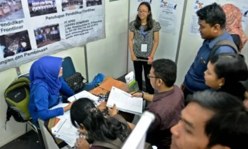 JOB FAIR SEMARANG : Job Fair Mestinya Tak Boleh Dibisniskan!