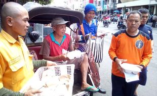 INFO TERKINI : Juru Parkir Malioboro Ramai-ramai Potong Gundul Tolak Penataan Parkir