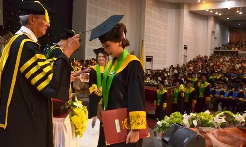 UKSW Salatiga Wisuda 758 Lulusan, Rektor Ajak Prioritaskan Keluarga